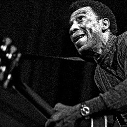 T-Bone Walker à l'American Folk Blues Festival de Hambourg, Musikhalle, 1972
Crédits&nbsp;: Heinrich Klaffs, CC BY-SA 2.0 (https://creativecommons.org/licenses/by-sa/2.0/)