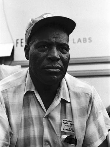Howlin' Wolf au Ann Arbor
Blues Festival, 1970
Crédits&nbsp;: Jeff Titon, CC BY-SA 4.0 (https://creativecommons.org/licenses/by-sa/4.0/)