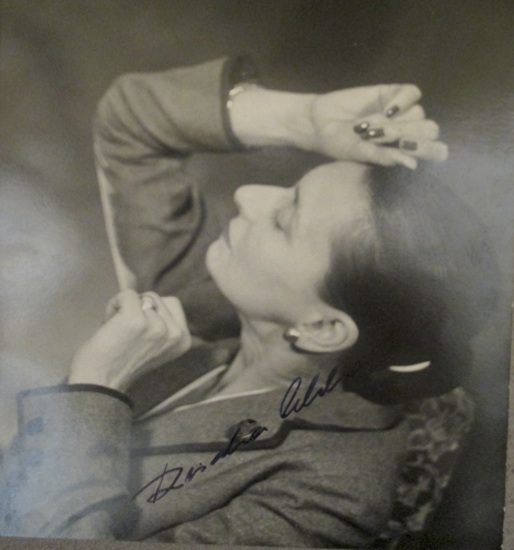 Photo signée de Rosalia Chladek. Archives Polyxeni Mathéy.