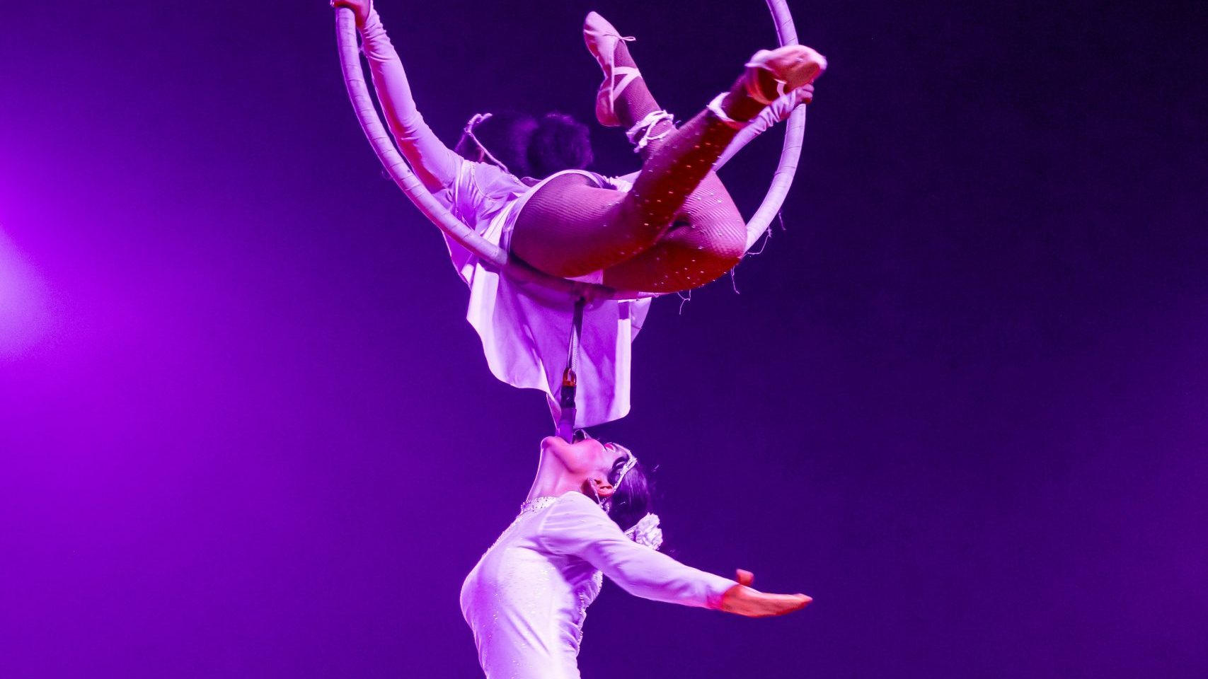 Danse/Cirque : se former un corps gravitaire et en apesanteur